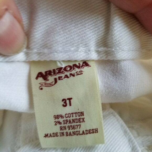 Girl's Arizona Jeans Co. Size 3T Denim Shorts Summer Beach Casual - Picture 2 of 2